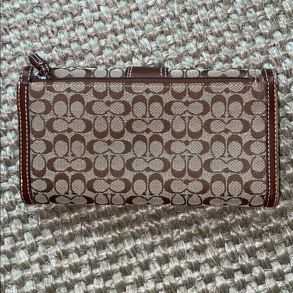 COPY - Coach Signature Logo Canvas Bag & Wallet - Picture 11 of 15